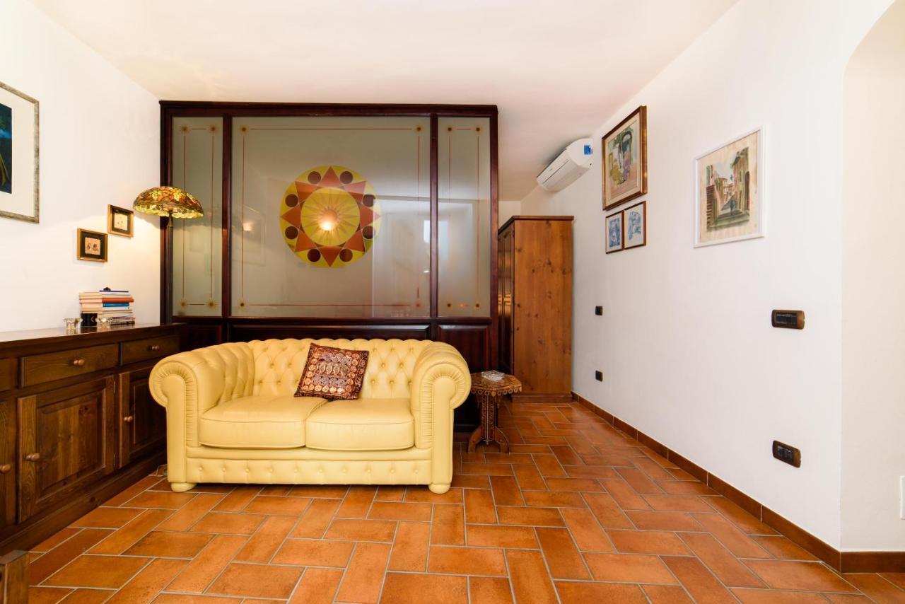 Dimora Bibbo Apartment Салерно Екстериор снимка